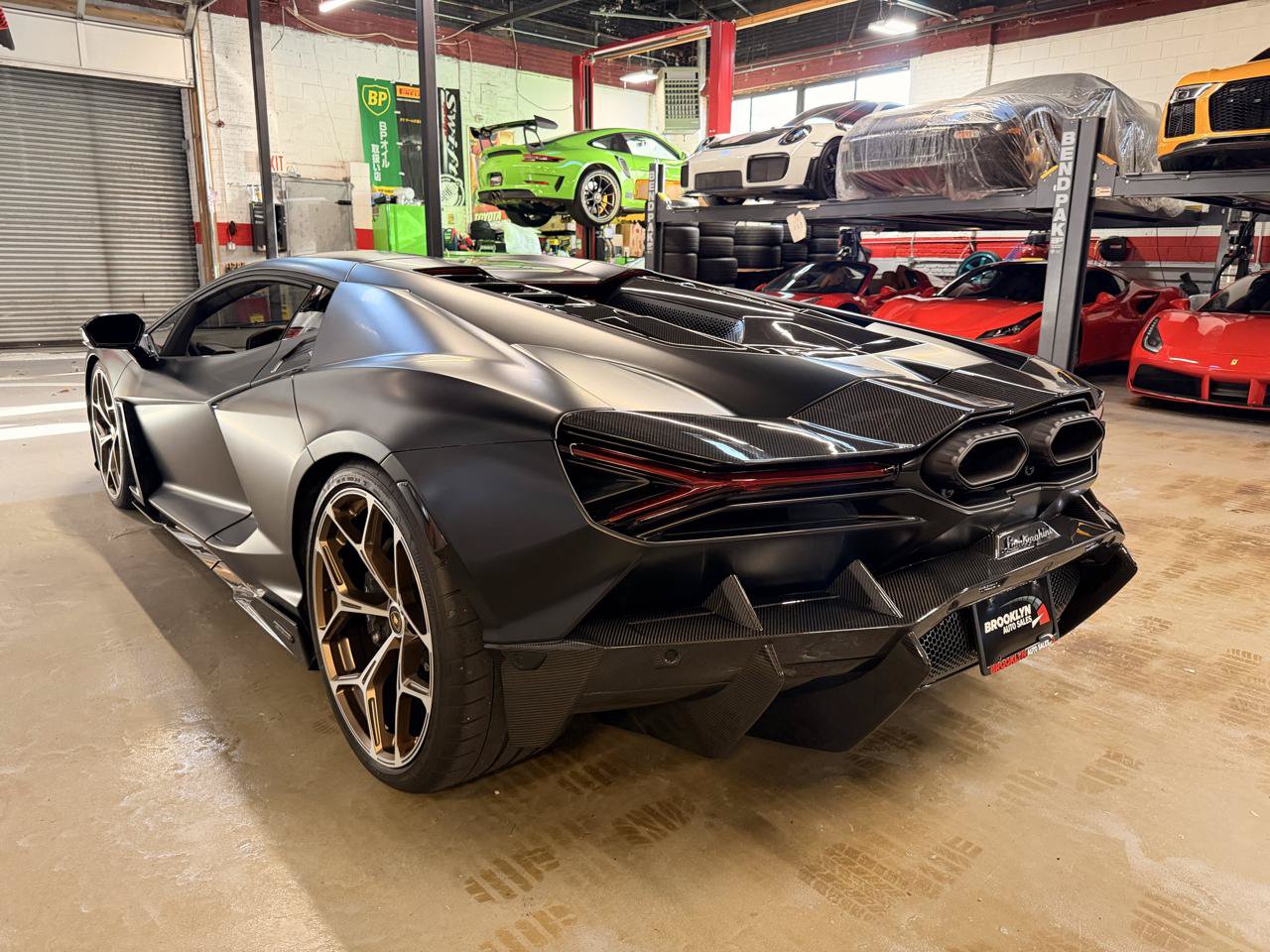 Used 2024 Lamborghini Revuelto AWD/4WD image 9