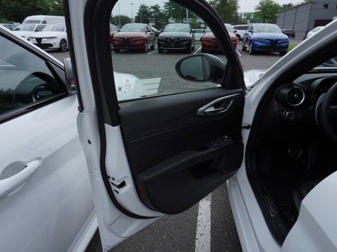 New 2025 Alfa Romeo Giulia AWD image 14