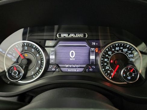 Used 2019 RAM 1500 Big Horn AWD/4WD image 11