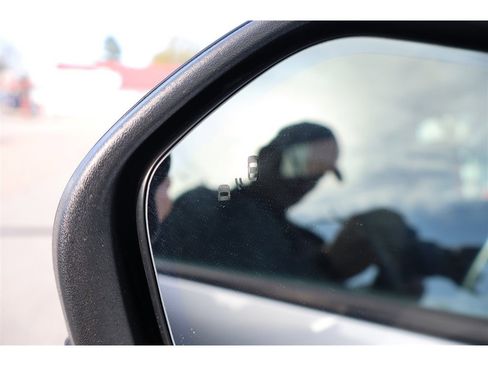 Used 2020 Ford Explorer ST w/ Premium Technology Package image 11