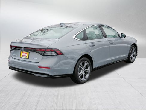 Certified 2025 Honda Accord EX-L image 7