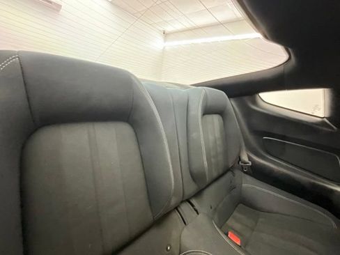 Used 2019 Ford Mustang Coupe RWD image 14