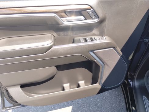 Used 2024 Chevrolet Silverado 1500 LT Trail Boss image 10