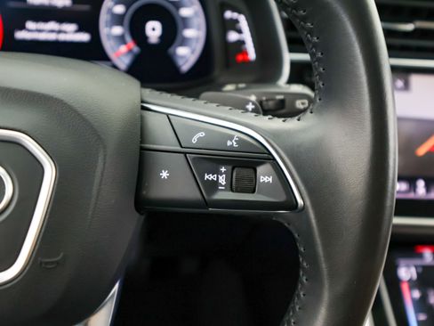 Used 2019 Audi Q8 Prestige AWD/4WD image 42