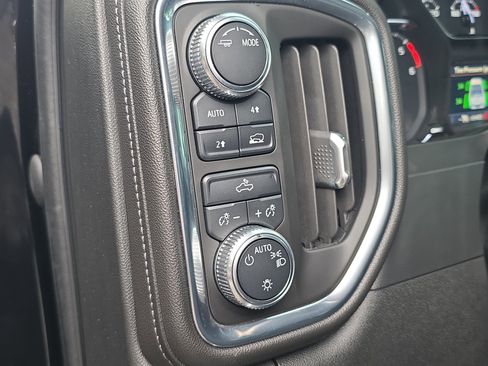 Used 2021 GMC Sierra 1500 SLE w/ Preferred Package AWD/4WD image 24