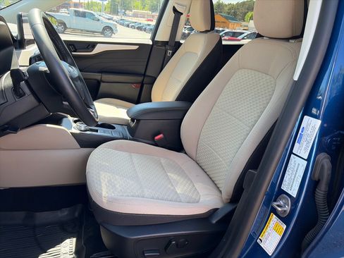 Used 2022 Ford Escape SE w/ Convenience Package AWD/4WD image 13
