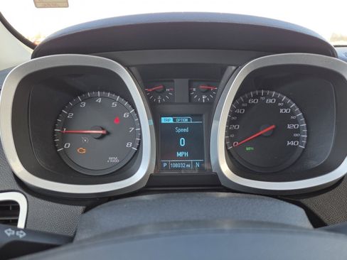 Used 2017 Chevrolet Equinox Premier w/ Enhanced Convenience Package image 27