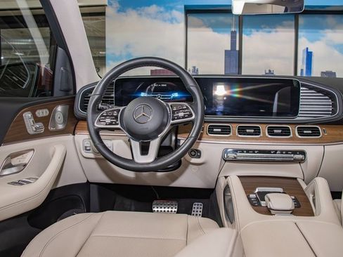 Certified 2022 Mercedes-Benz GLS 450 4MATIC image 16