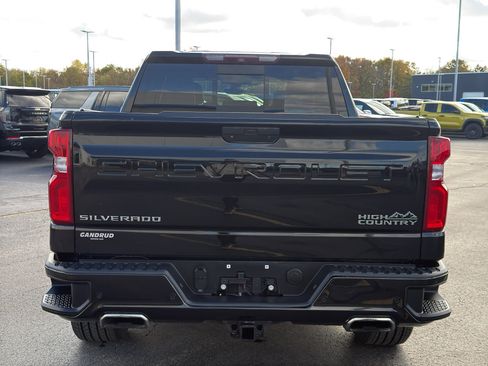 Used 2019 Chevrolet Silverado 1500 High Country w/ Technology Package image 7