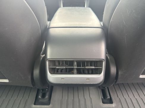 Used 2020 Tesla Model 3 Standard Range Plus image 24