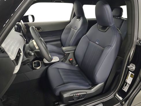 Used 2025 MINI Cooper S FWD image 16