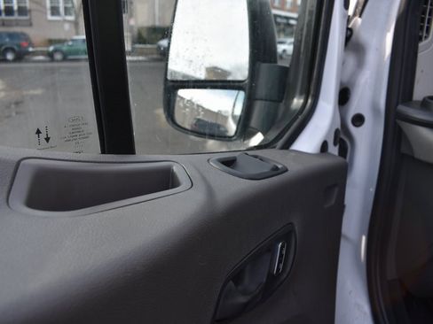 Used 2023 Ford Transit 350 XLT image 13