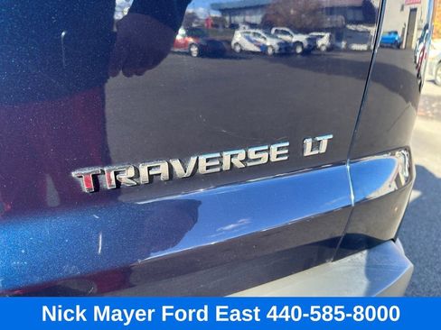 Used 2011 Chevrolet Traverse LT w/ Personal Connectivity Package image 20