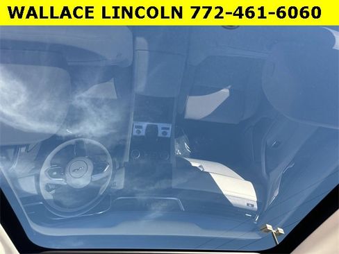 Used 2023 Jaguar F-PACE S image 15