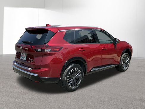 Used 2024 Nissan Rogue Platinum w/ Platinum Premium Package AWD/4WD image 3