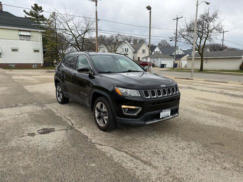 Used 2018 Jeep Compass Limited w/ Navigation Group image 1