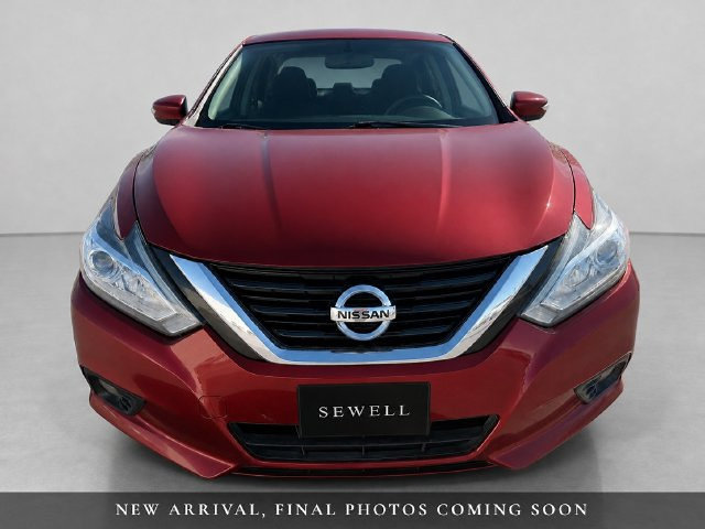 Used 2016 Nissan Altima 2.5 SV w/ Convenience Package FWD image 2