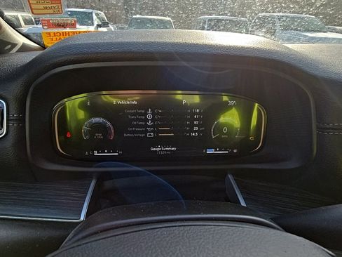 Used 2023 Jeep Wagoneer L Series II image 22