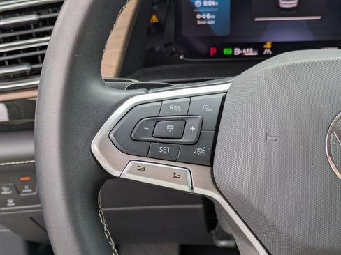 Certified 2025 Volkswagen Atlas SE AWD/4WD image 20