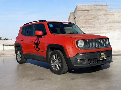 Used 2016 Jeep Renegade Latitude image 15