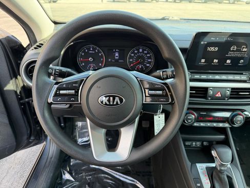Used 2019 Kia Forte LXS image 23