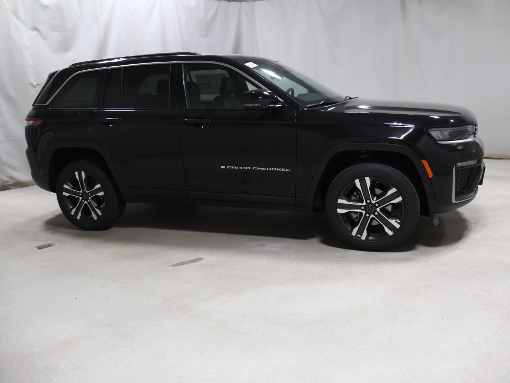 New 2027 Jeep Grand Cherokee Limited AWD/4WD image 7