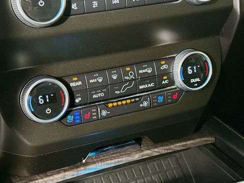 Used 2021 Ford Expedition Max Limited RWD image 18