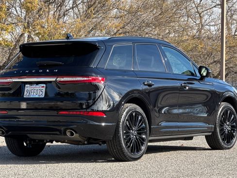 Used 2025 Lincoln Corsair Grand Touring w/ Equipment Group 301A image 4