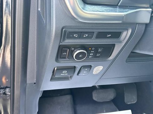 Used 2023 Ford F150 Lariat w/ Equipment Group 502A High AWD/4WD image 30