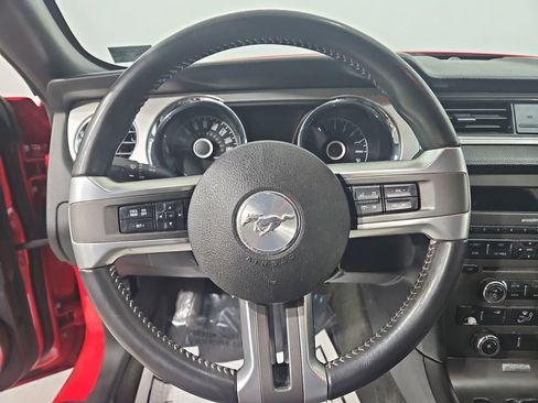 Used 2014 Ford Mustang Premium image 15