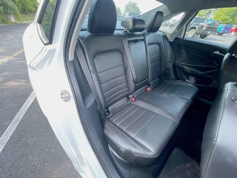 Used 2021 Volkswagen Jetta SE FWD image 18