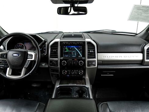 Used 2021 Ford F250 Lariat w/ Tremor Off-Road Package AWD/4WD image 18
