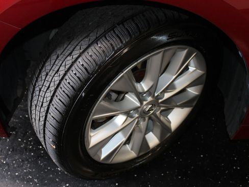Used 2013 Lexus ES 300h w/ Luxury Pkg FWD image 36