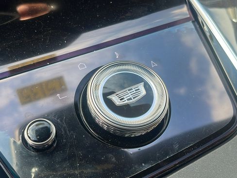 New 2025 Cadillac Escalade IQ Luxury 2 image 28