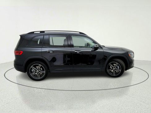 New 2026 Mercedes-Benz GLB 250 image 7