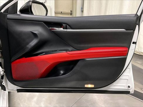 Used 2019 Toyota Camry XSE image 24