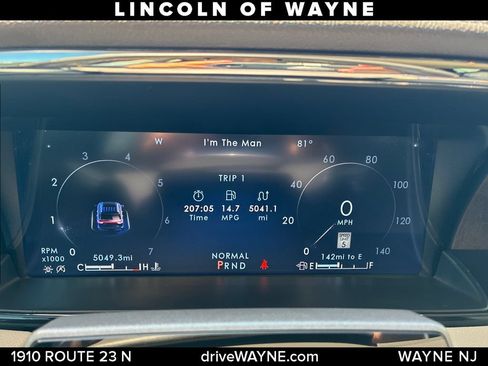Certified 2024 Lincoln Navigator Reserve AWD/4WD image 17