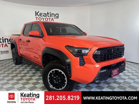 Certified 2024 Toyota Tacoma TRD Off-Road image 2