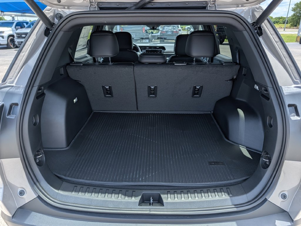New 2027 GMC Terrain Elevation w/ Elevation Premium Package FWD image 27