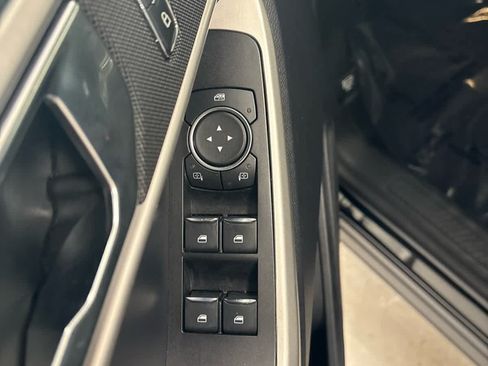 Used 2022 Ford Explorer XLT AWD/4WD image 21