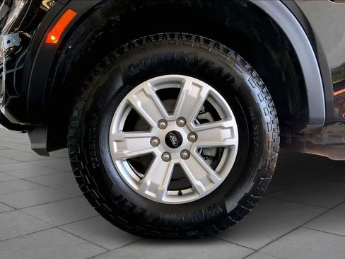 Used 2024 Ford Ranger XL image 11