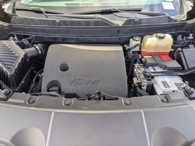 Used 2019 Chevrolet Traverse LT FWD image 14