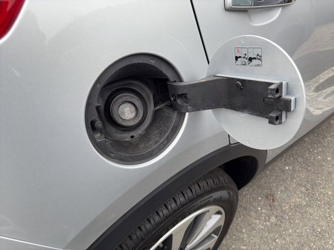 Used 2022 Buick Encore Preferred w/ Safety Package image 6