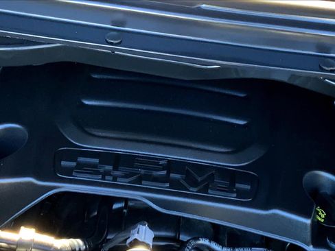 Certified 2022 RAM 1500 Laramie image 28