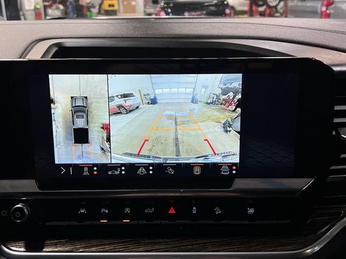 Used 2025 GMC Sierra 1500 Elevation w/ Elevation Premium Package image 28