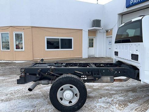 Used 2020 Ford F350 XL w/ Power Equipment Group image 8