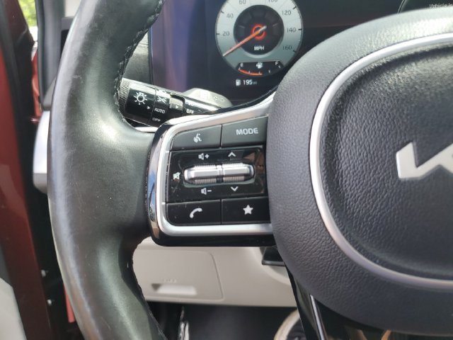 Used 2022 Kia Carnival SX Prestige FWD image 12