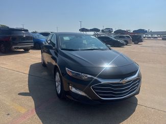 Used 2023 Chevrolet Malibu LT image 1