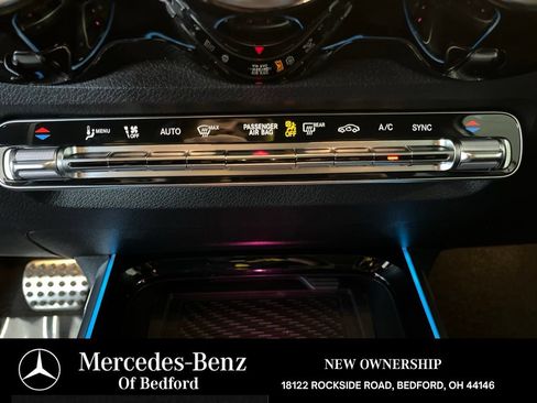 Used 2026 Mercedes-Benz GLB 250 4MATIC image 30