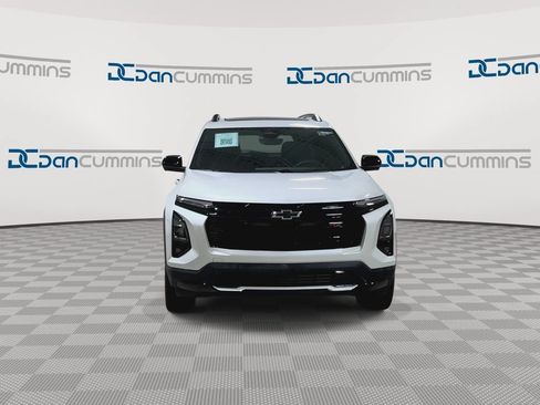 Used 2025 Chevrolet Equinox RS w/ Safety and Technology Package AWD/4WD image 4
